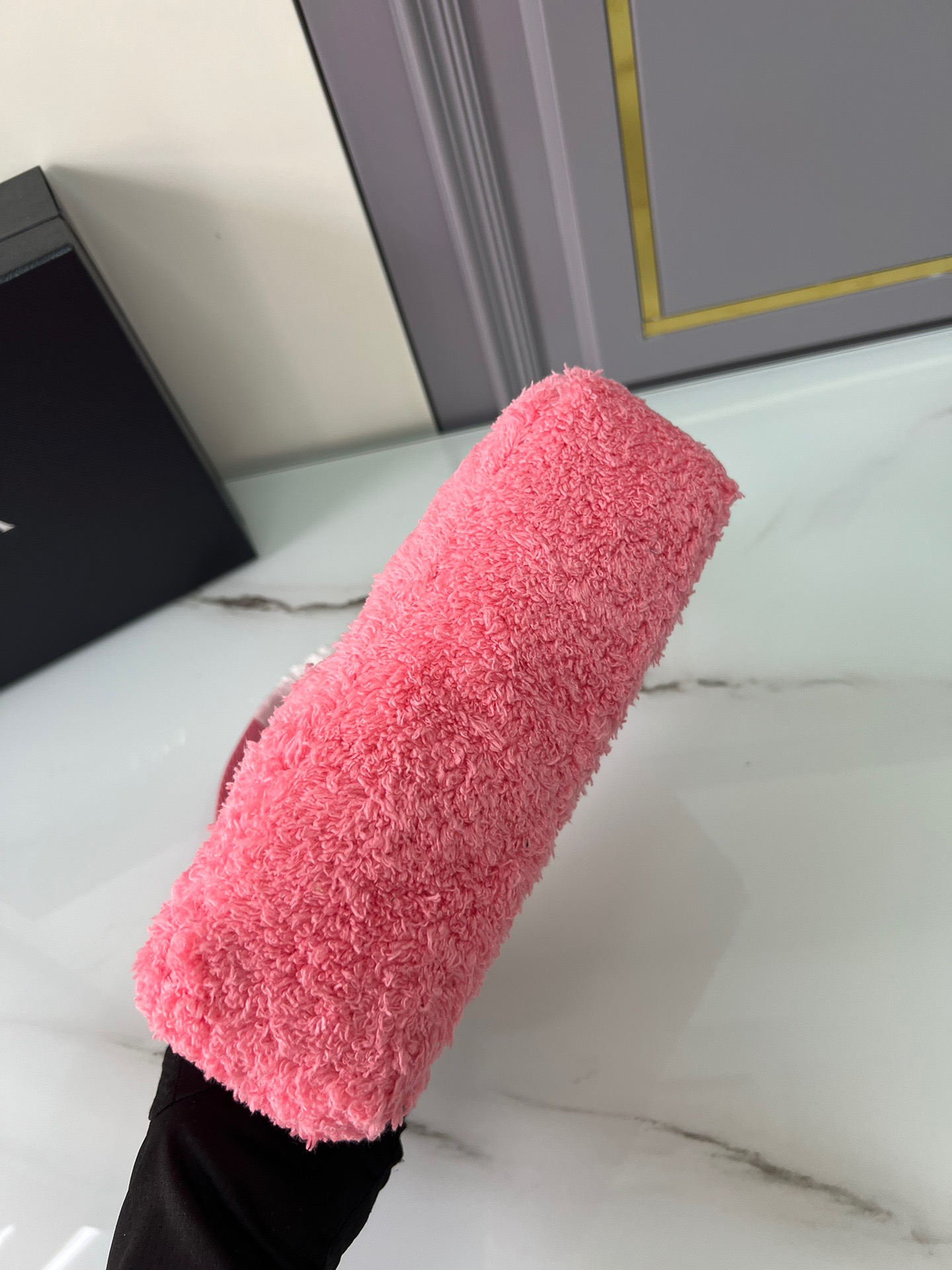 プラダ「Prada」Re-Edition 2000 タオル地 ホボ バッグ  ミニバッグ