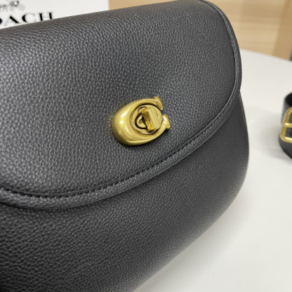 コーチ「Coach」Willow Saddle レトロサドルバッグ