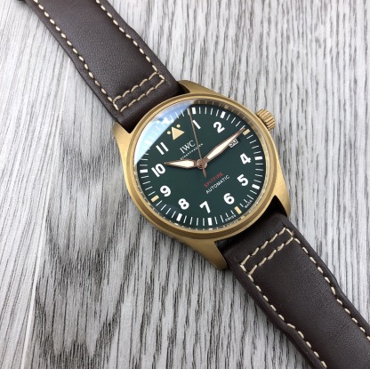 アイ・ダブリュー・シー「IWC」 パイロット マークXVIII スピットファイア 39mm ブロンズケース 腕時計