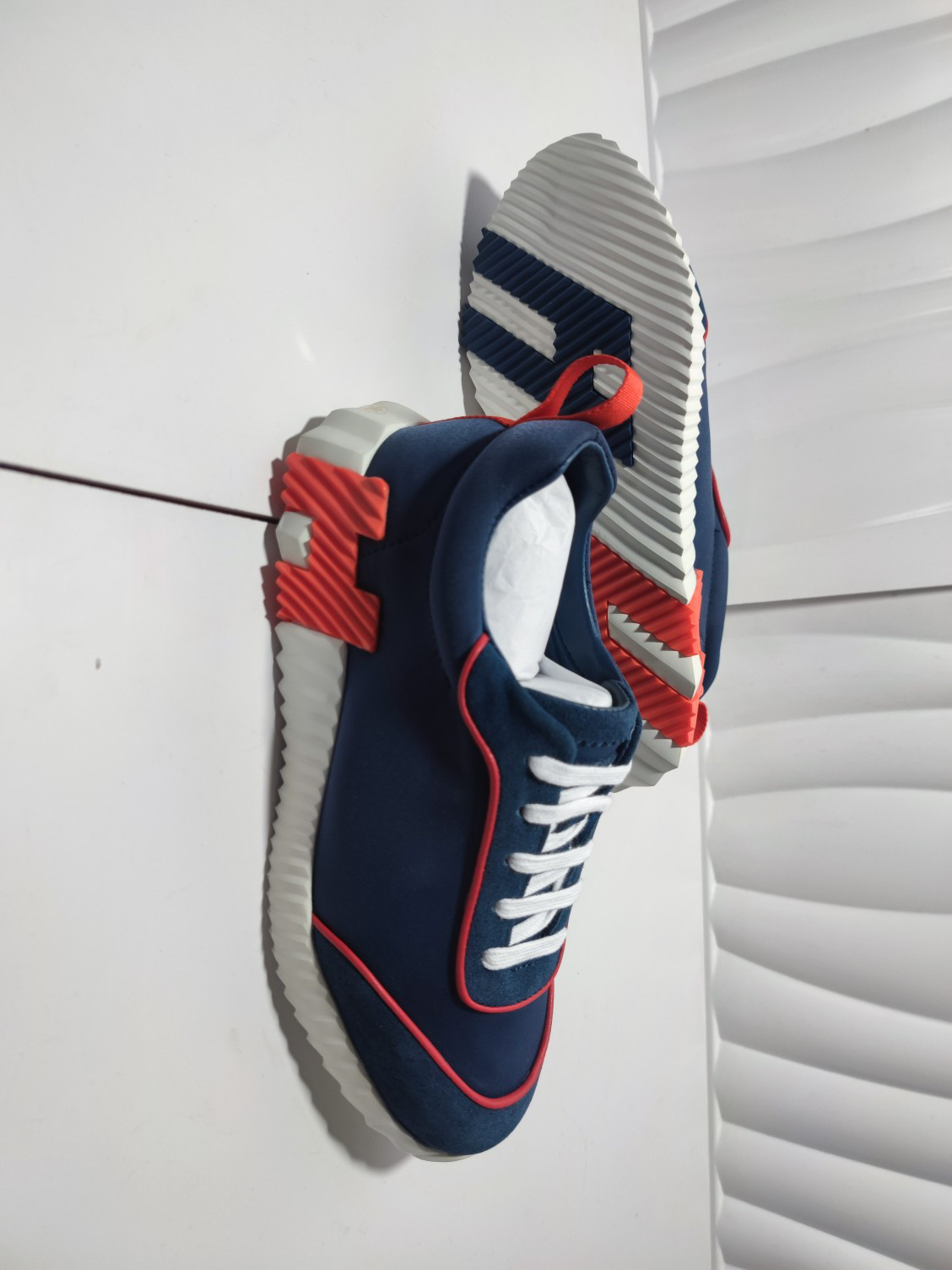 エルメス［Hermès］テックフュージョン スニーカー