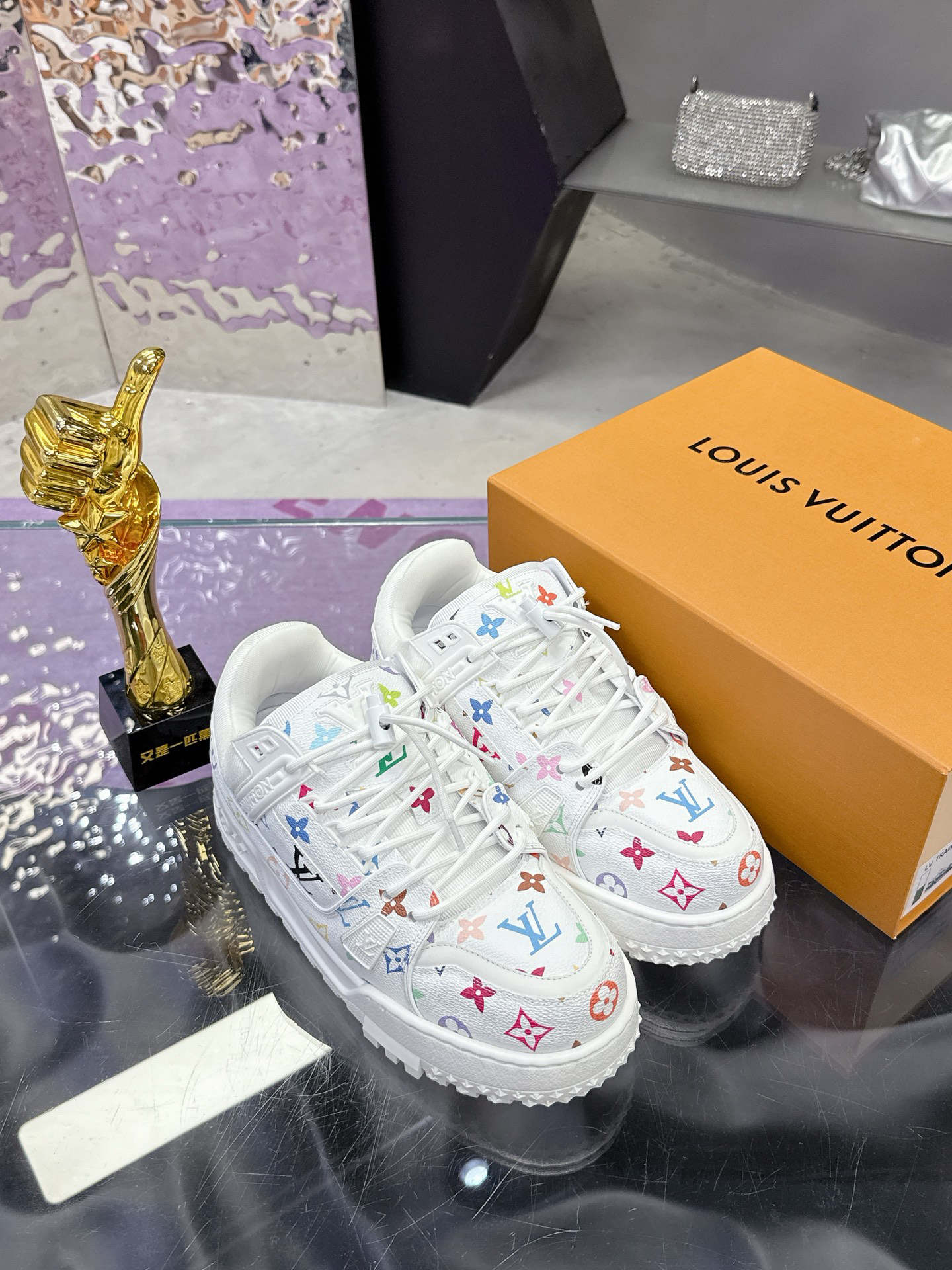 ルイ・ヴィトン「Louis Vuitton」LV × TM LV トレイナー マキシ スニーカー【男女兼用】