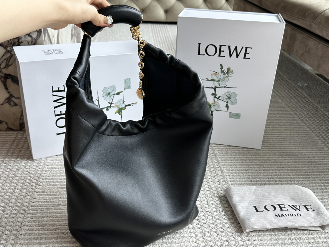 ロエベ「Loewe」Squeeze レザー ハンドバッグ