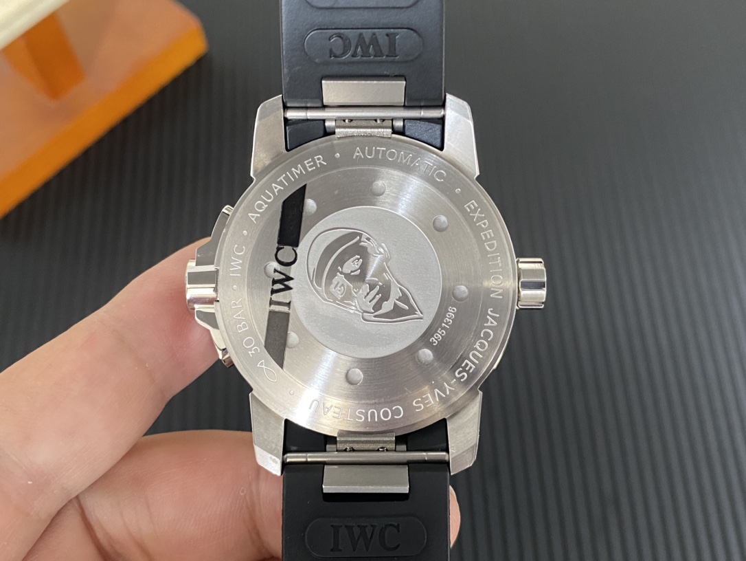 アイ・ダブリュー・シー「IWC」アクアタイマー ブルーダイアル腕時計 42mm