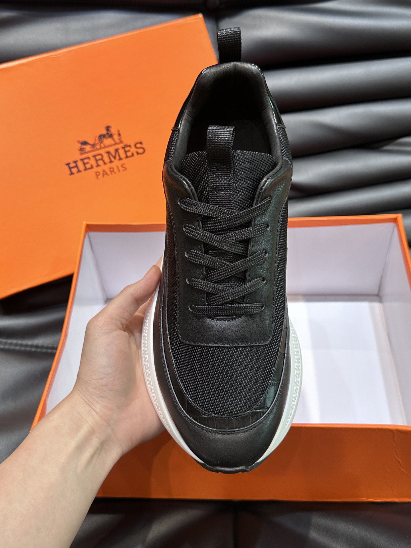 エルメス［Hermès］ユーゴ プラットフォーム スニーカー