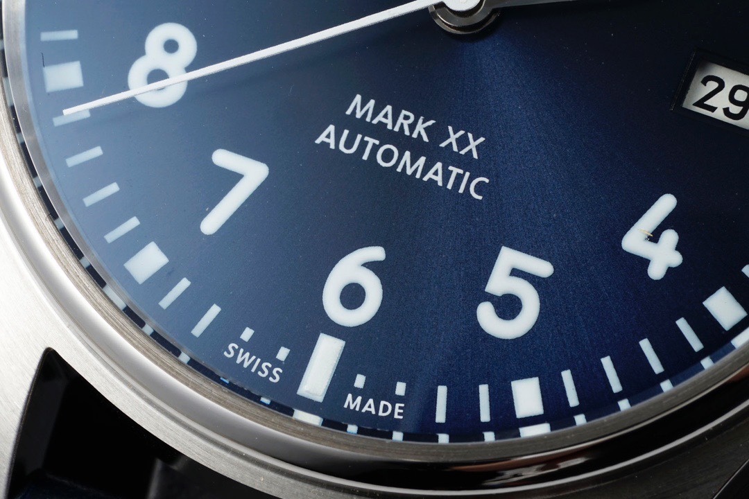 アイ・ダブリュー・シー「IWC」ベルト付き腕時計40mm