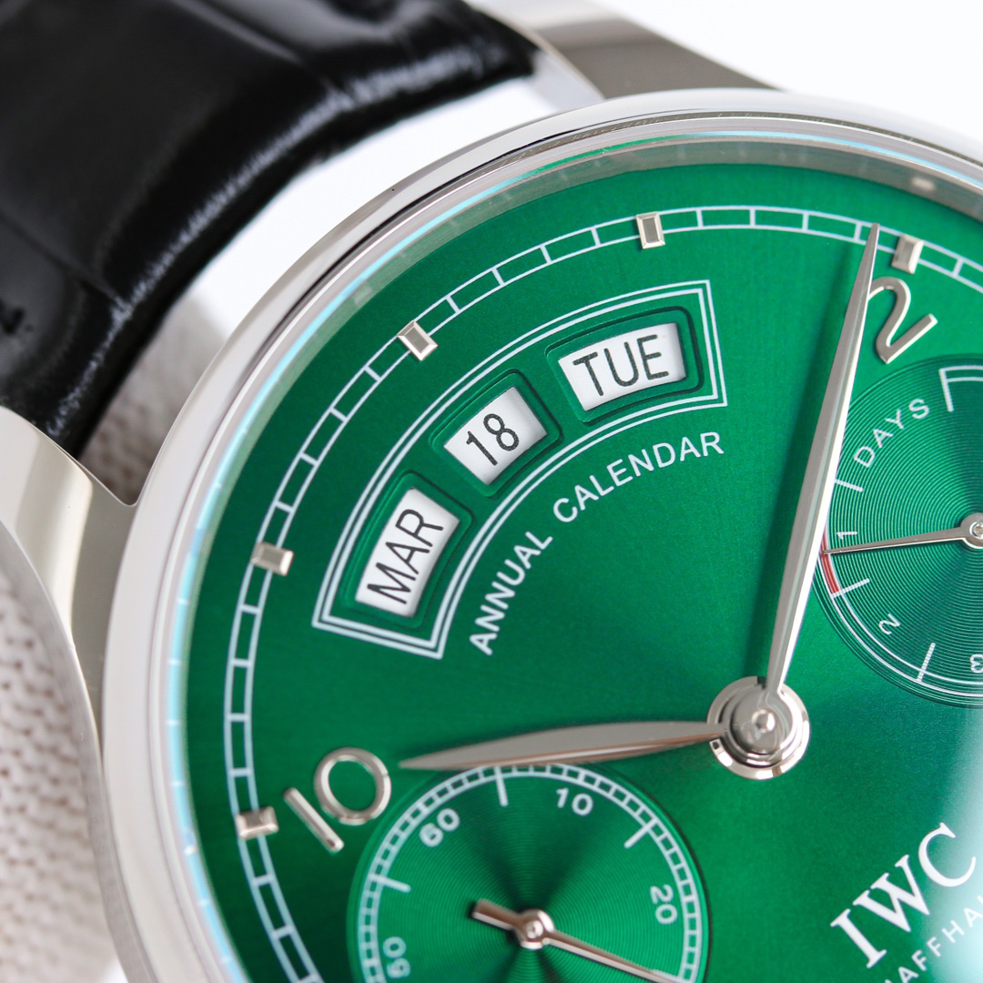 アイ・ダブリュー・シー「IWC」ポルトギーゼ アニュアルカレンダー 腕時計 44mm