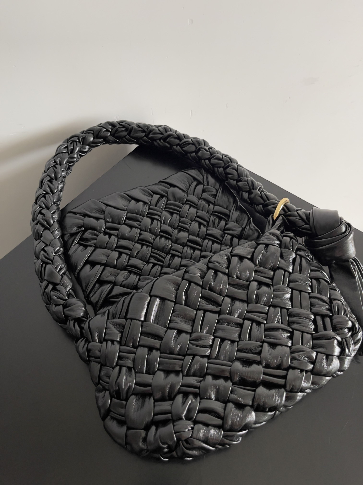 ボッテガ・ヴェネタ「Bottega Veneta」 カリメロ チッタ ノットバッグ