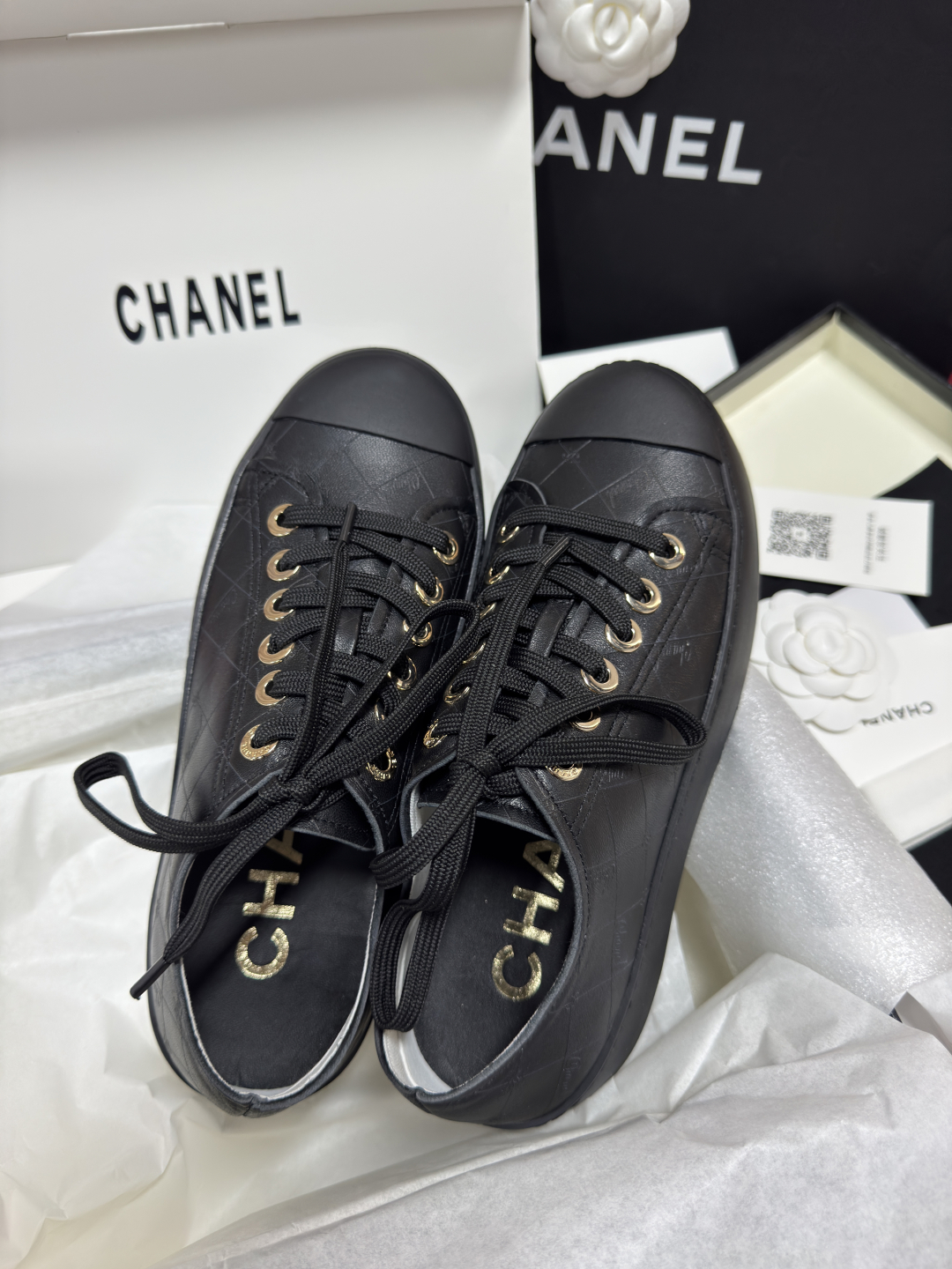 シャネル［Chanel］25P ラムレザー ロウカット プレミアムスニーカー