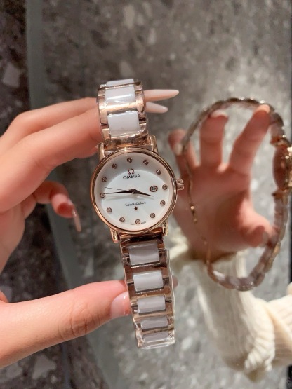 オメガ［Omega］ デ・ヴィル ディーフライ シリーズ レディース クォーツ ワッチ30MM