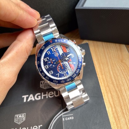 タグ・ホイヤー「TAG Heuer」フォーミュラ1 ガルフ クォーツ メンズウォッチ40MM
