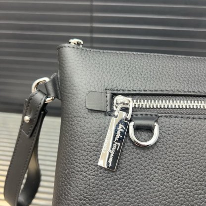 フェラガモ「Ferragamo」ソフトトート トップハンドルバッグ