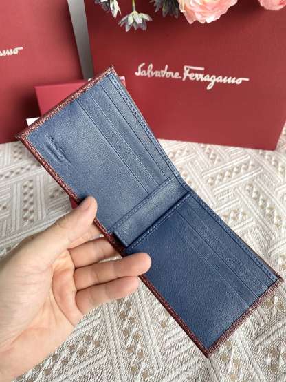フェラガモ「Ferragamo」ニ コンパクトウォレット