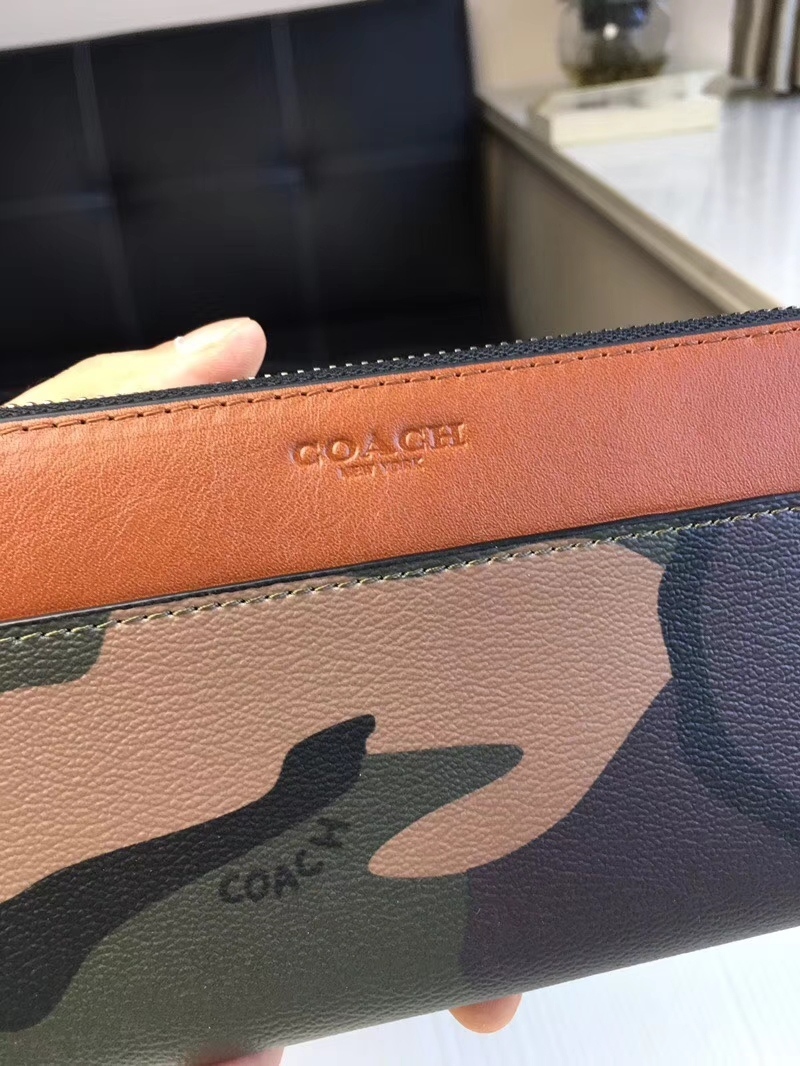 コーチ「Coach」メンズ ラウンドファスナー ロングウォレット