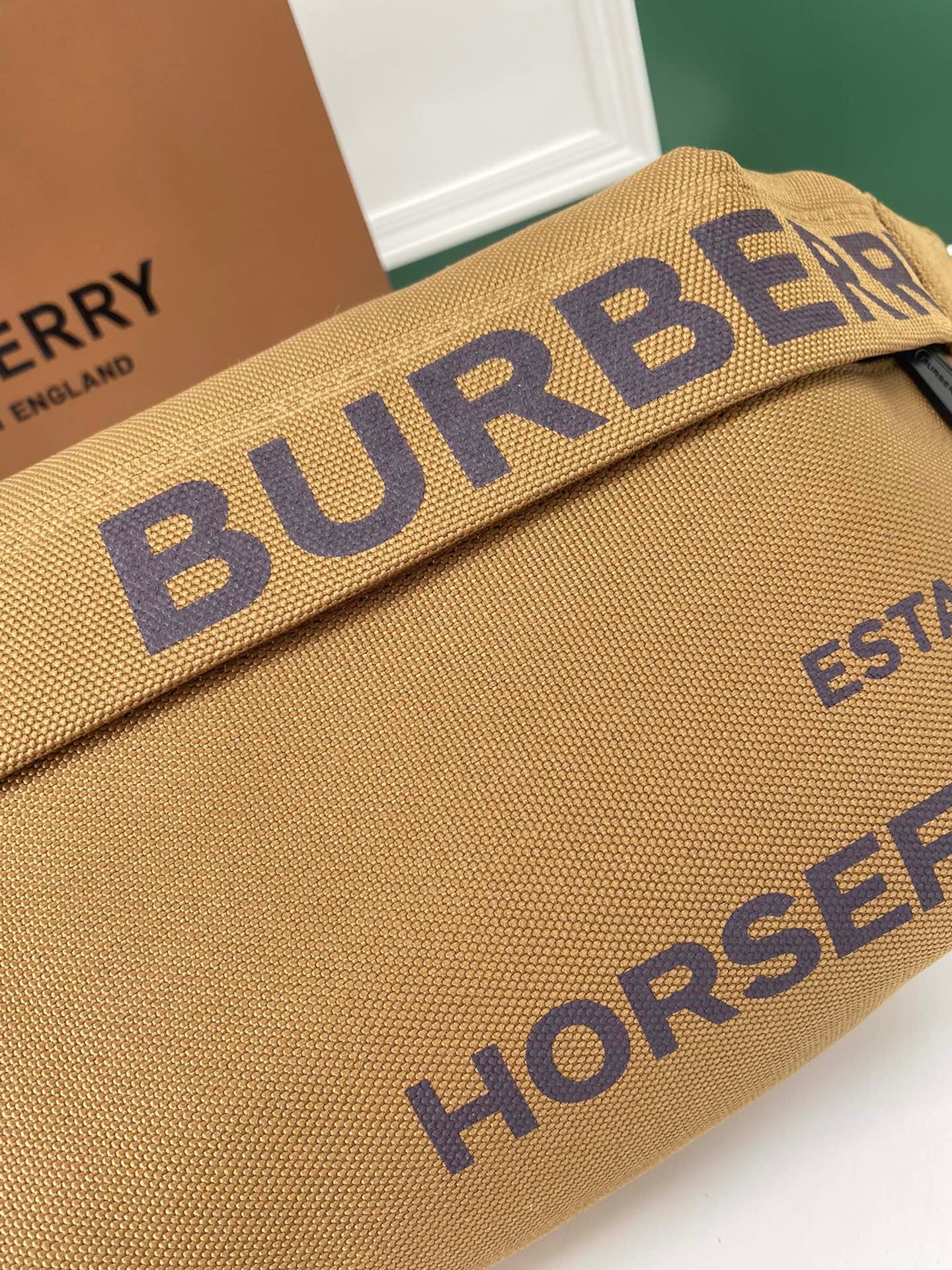 バーバリー「Burberry」アーカイブストリート ウエストバッグ