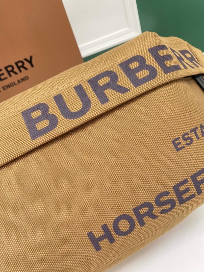 バーバリー「Burberry」アーカイブストリート ウエストバッグ
