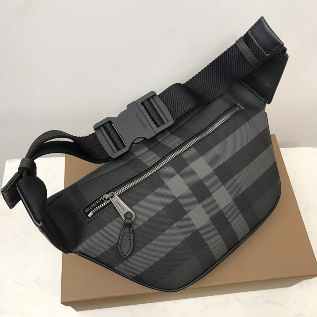 バーバリー「Burberry」トレンチ ウェストバッグ