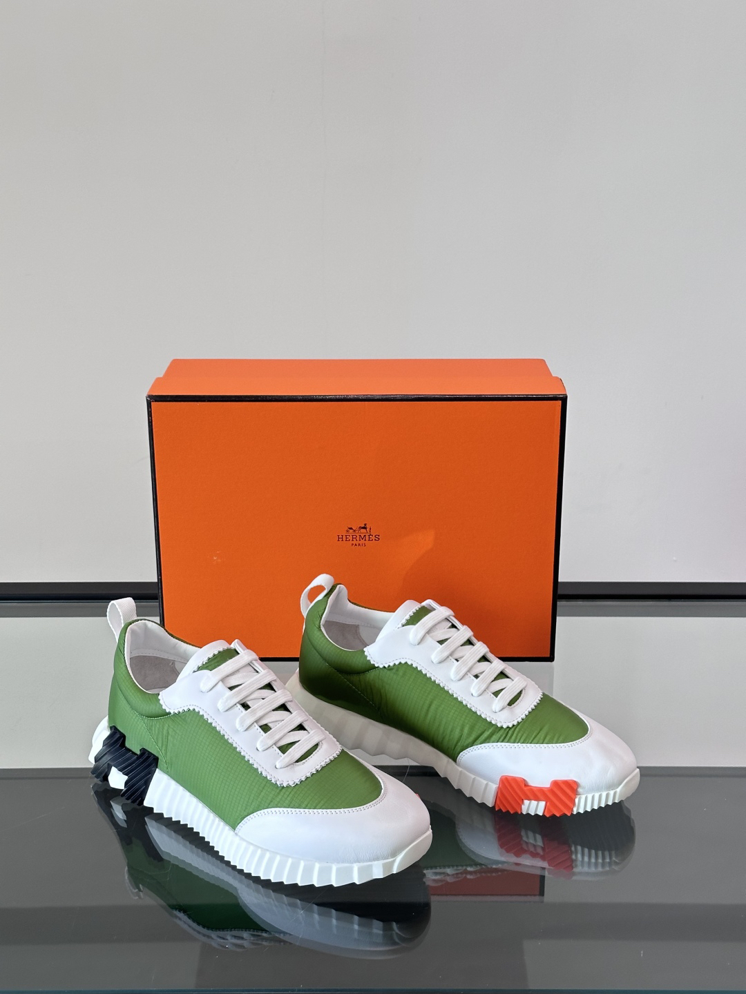 エルメス［Hermès］バウンシング スニーカー