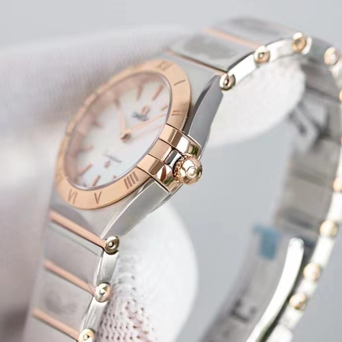 オメガ「Omega」星座シリーズ28 mmクワット腕時計