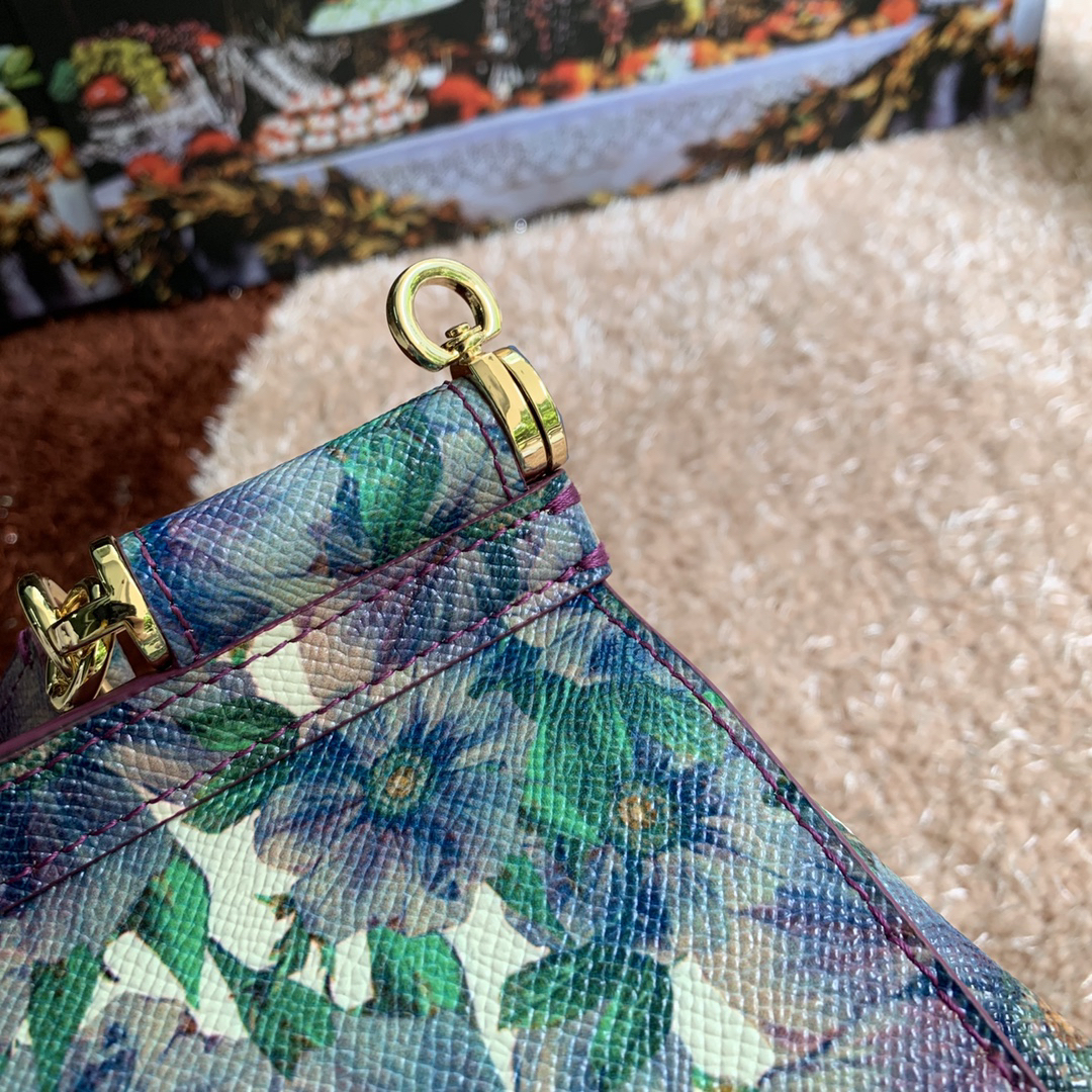 ドルチェ・アンド・ガッバーナ「D&G」 パープルフラワー プリント レザートップハンドルバッグ