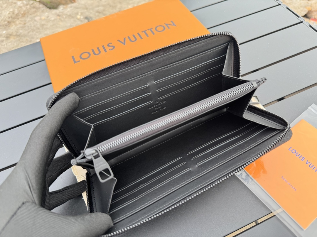 ルイ-ヴィトン(Louis Vuitton) ジッピーウォレット･ホリゾンタル