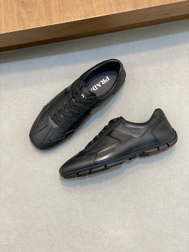 プラダ［Prada］America's Cup レザースニーカー（メンズ）