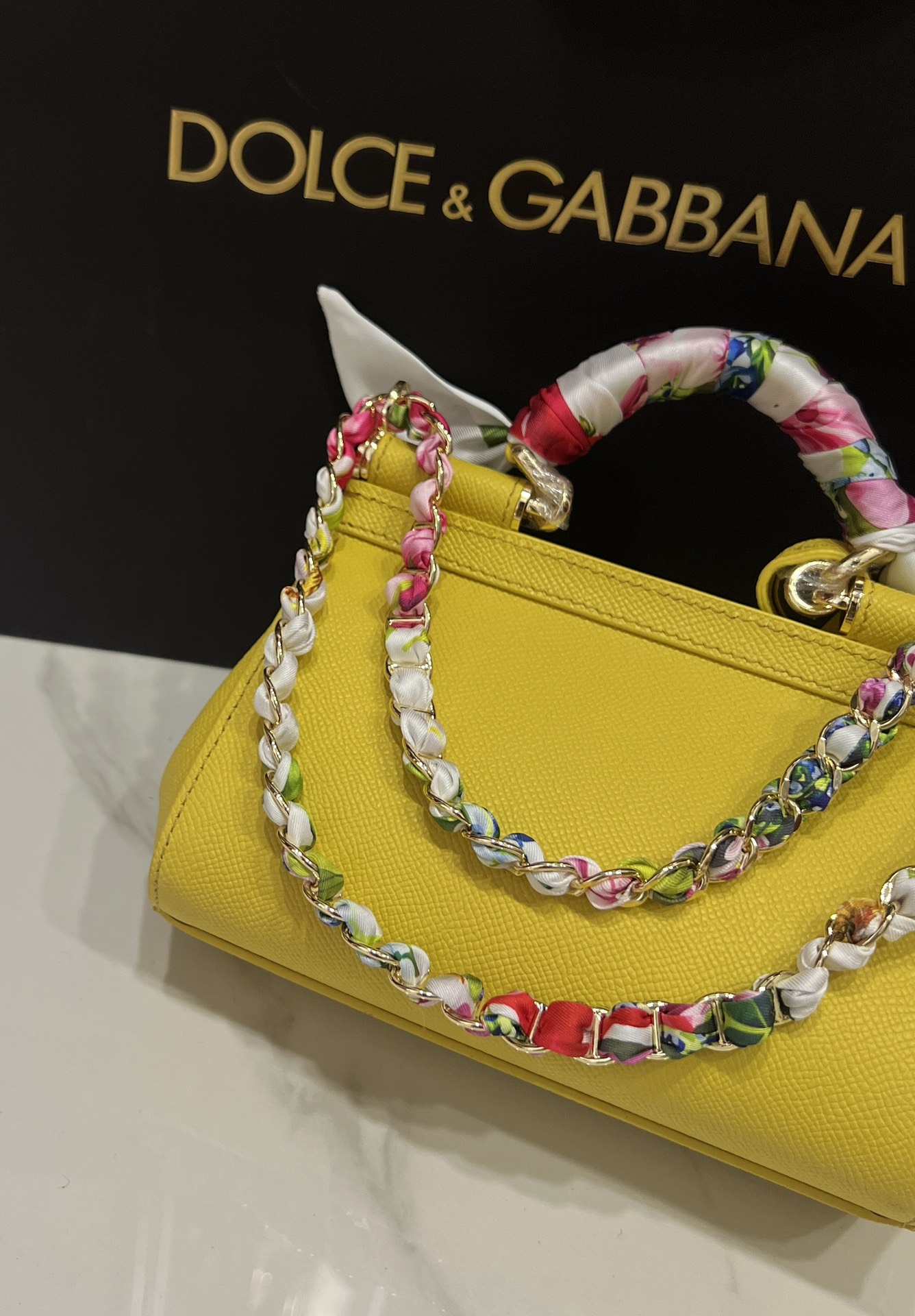 ドルチェ・アンド・ガッバーナ「D&G」シシリーミニ レザートップハンドルバッグ