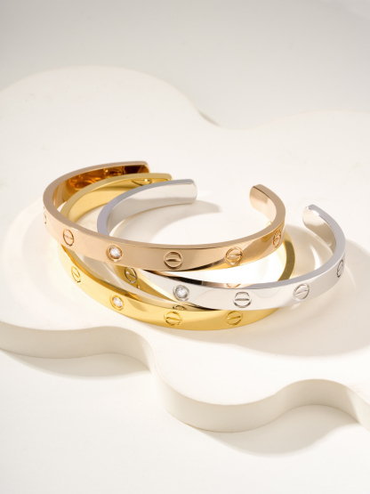 カルティエ「Cartier」ラブ オープンブレスレット