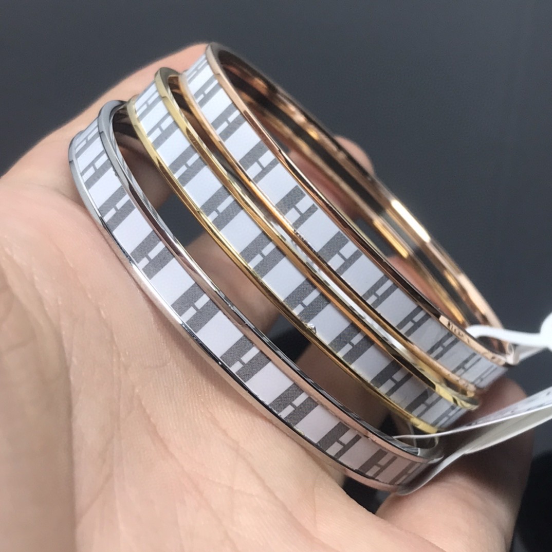 エルメス「Hermès」ミニ クリック エナメル ブレスレット16MM