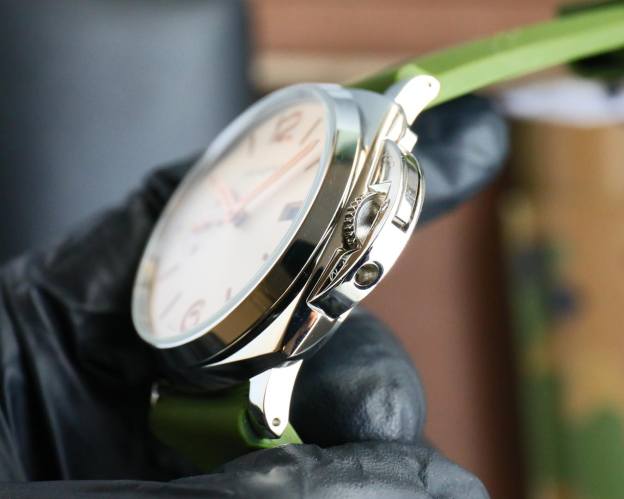 パネライ［Panerai］ルミノール ドゥエ シリーズ メカニカルウォッチ42MM