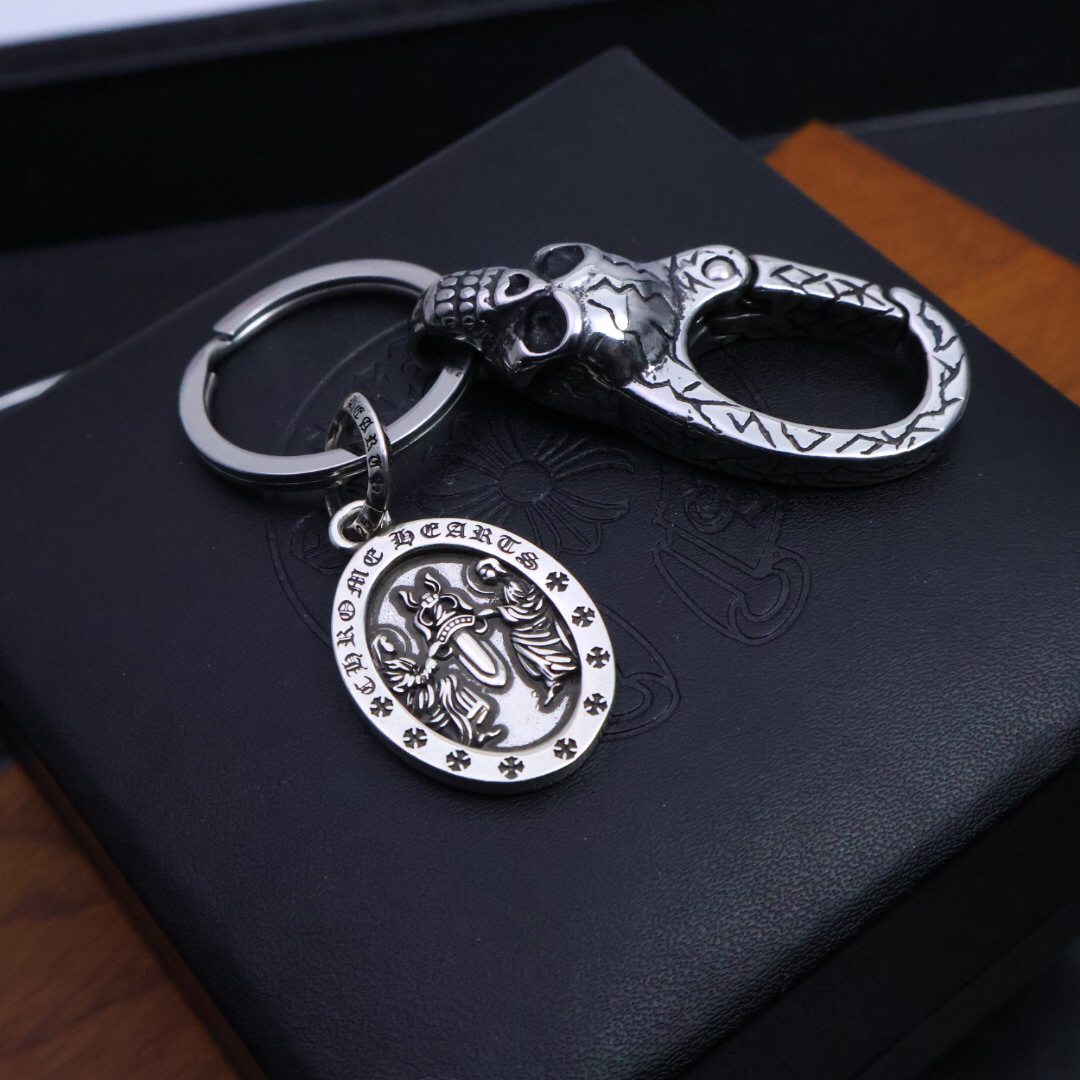 クロムハーツ「Chrome Hearts」キーホルダー＆バッグチャーム - トレンドシンボル