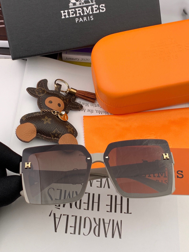 エルメス「Hermès」クラシック オーバーサイズ サングラス
