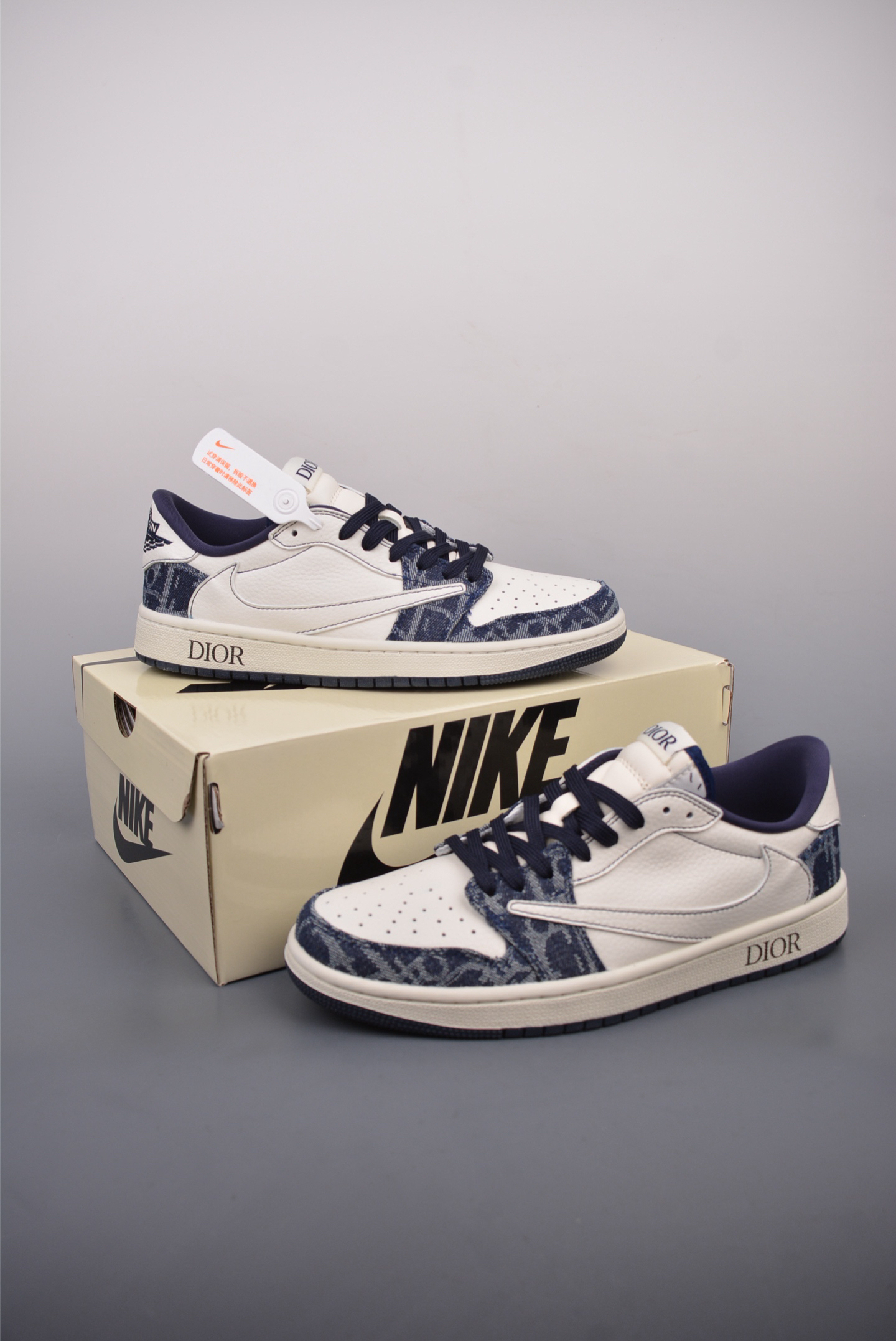 「コラボモデル」Dior x Nikeダンク ロー ディオール コラボレーション アニバーサリー カスタム ローカット スケートボードシューズ