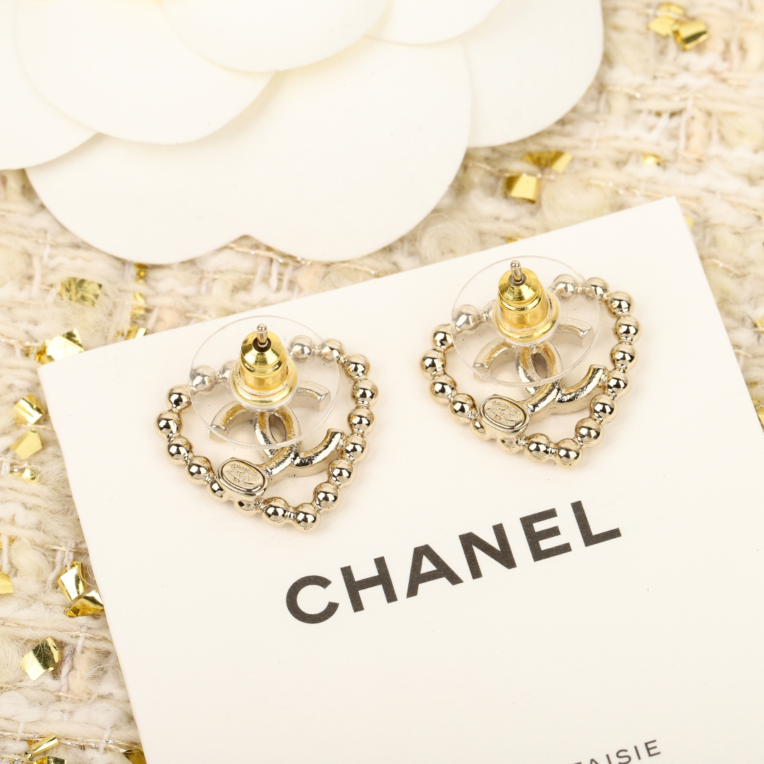 シャネル「Chanel」2025春夏コレクション オープンハート ピアス
