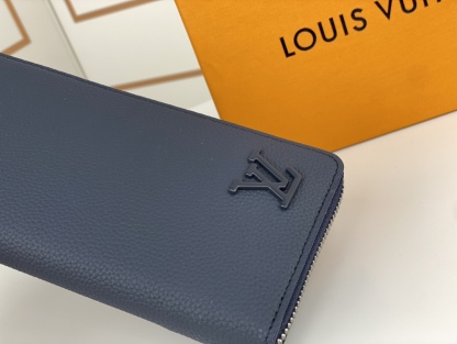 ルイ-ヴィトン(Louis Vuitton) ジッピーウォレット･ヴェルティカル