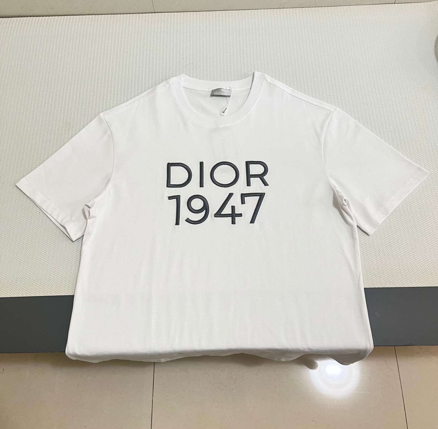 ディオール「Dior」25SS プレステージ エンブロイダリー クルーネックTシャツ
