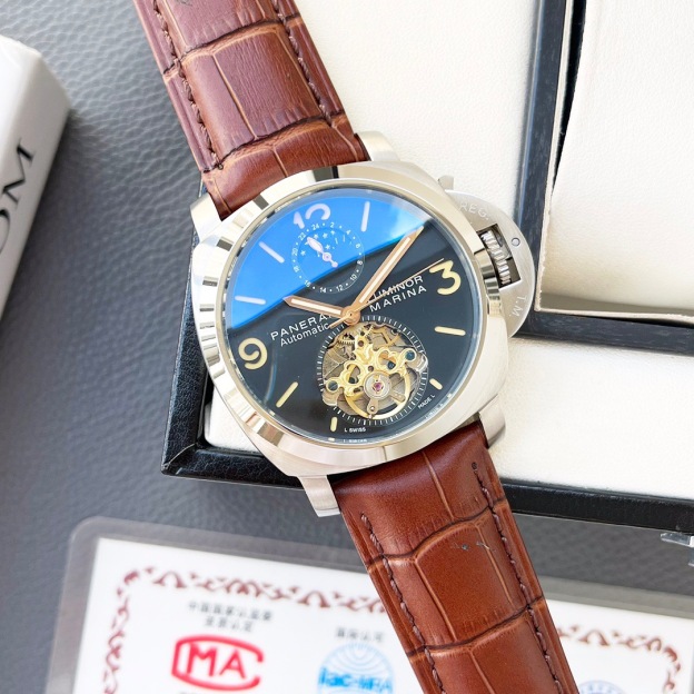 パネライ［Panerai］LUMINOR 1950 自動機械腕時計46MM