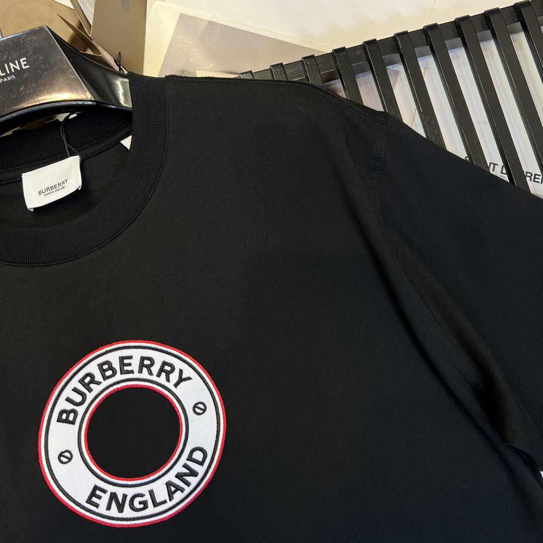 バーバリー「Burberry」サークルロゴ エンブロイダリー Tシャツ