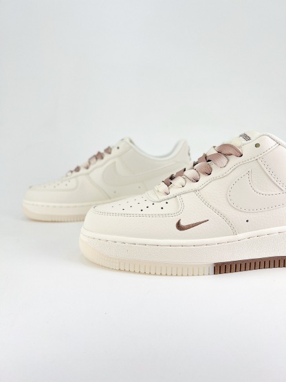 ナイキ「Nike」カジュアルシューズ