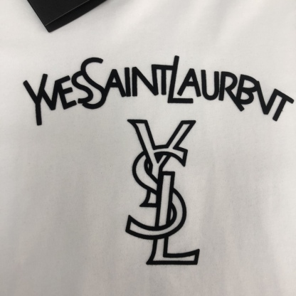 サンローラン「Saint Laurent」サマーコレクション クルーネックTシャツ