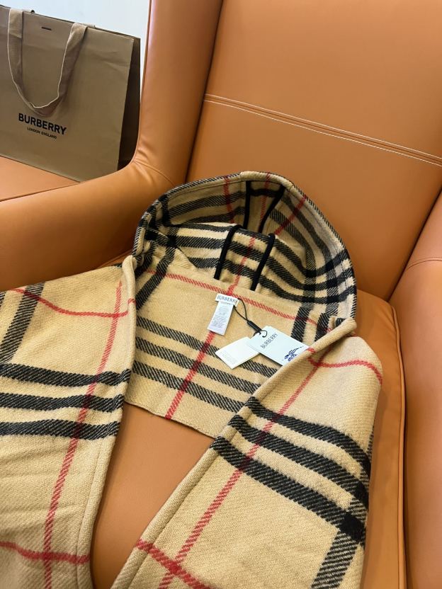 バーバリー「Burberry」フード付き チェック ウールマフラー (210×30cm)