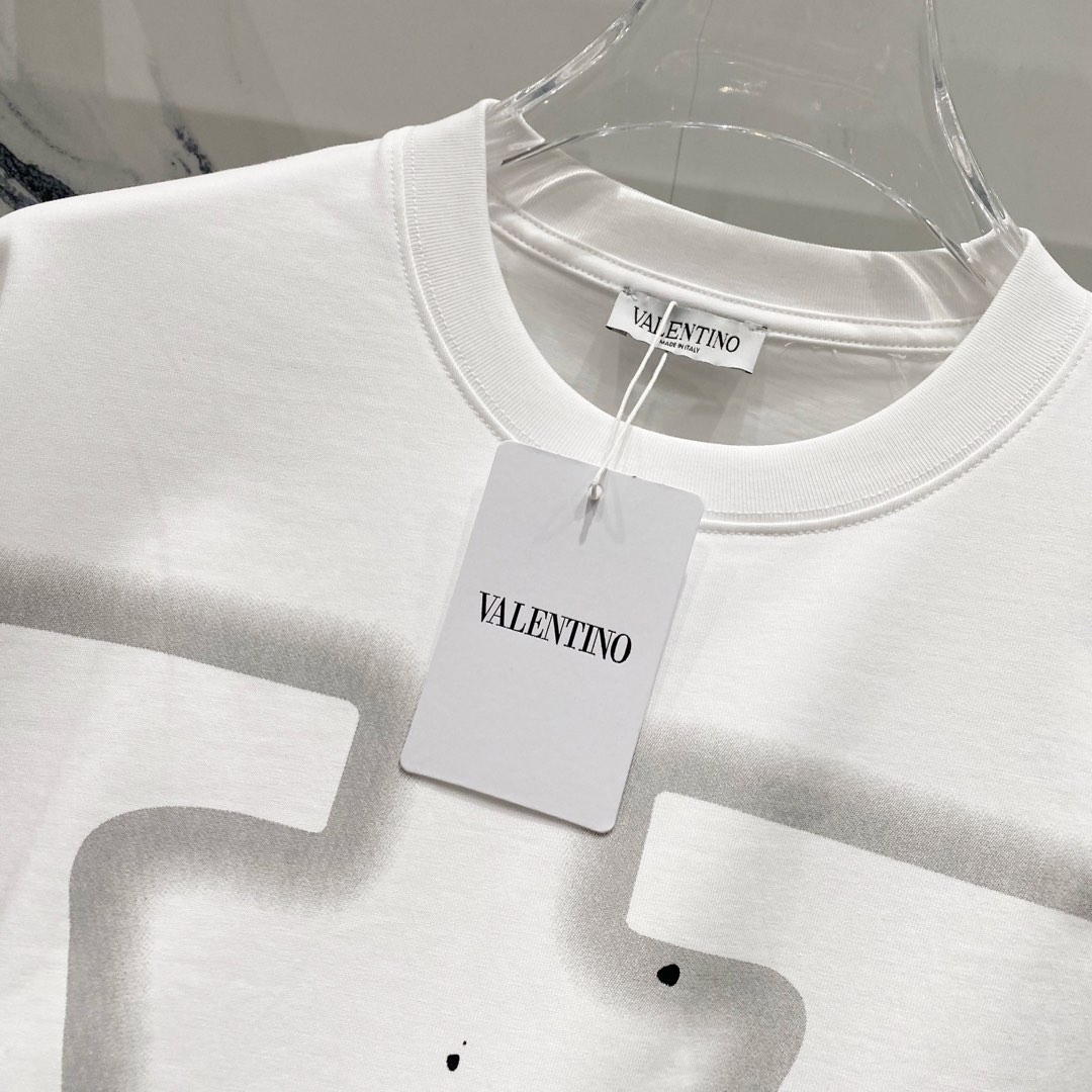 ヴァレンティノ「Valentino」クルーネック 半袖Tシャツ