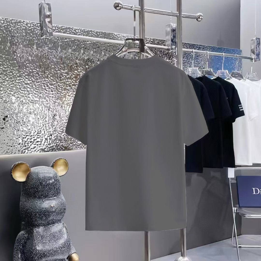サンローラン Saint Laurent グラフィックプリント クルーネックTシャツ-ISETAN PRESTIGE CURATED