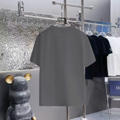 サンローラン Saint Laurent グラフィックプリント クルーネックTシャツ-ISETAN PRESTIGE CURATED