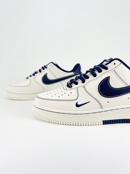 ナイキ「Nike」カジュアルシューズ