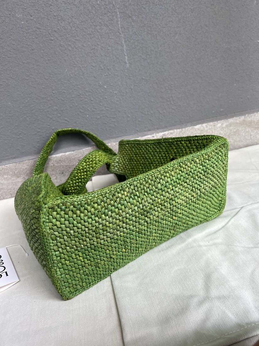 ロエベ「Loewe」Palm Series 手工酒椰纤维トートバッグ