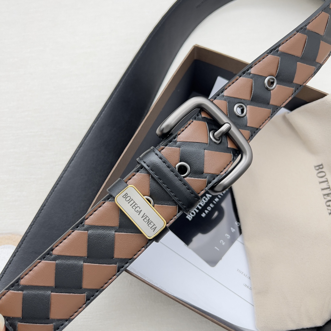 ボッテガ ヴェネタ「Bottega Veneta」クラシック プレステージ ピン バックル ベルト100CM