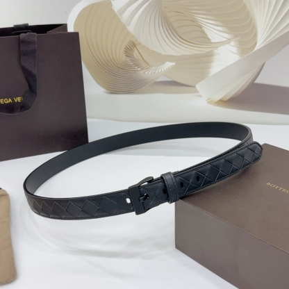 ボッテガ ヴェネタ「Bottega Veneta」 レディース ファッションベルト ダブルフェイスレザー100CM