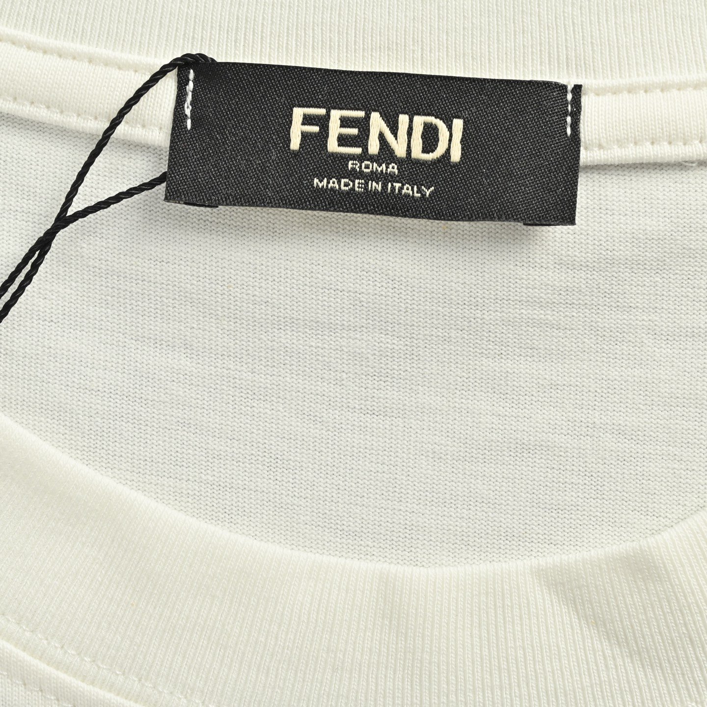 フェンディ「Fendi」 2025SS ヘムタグ エンブロイダリー ショートスリーブTシャツ
