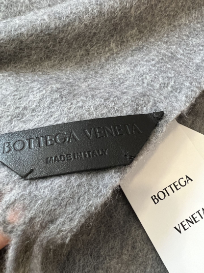 ボッテガ ヴェネタ「Bottega Veneta」2024秋冬 プレミアム キャシュミール マフラー35x200cm