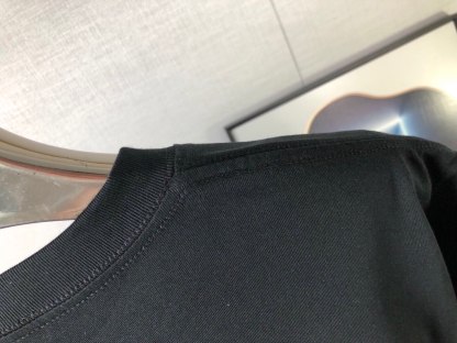 ヴェルサーチ「Versace」ユニセックス プリントTシャツ